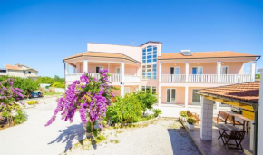 Отель Apartments Ante  Рогозница